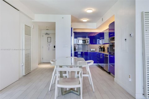 Copropriété à vendre à Fort Lauderdale, Floride: 2 chambres, 123.47 m2 № 2013246 - photo 2