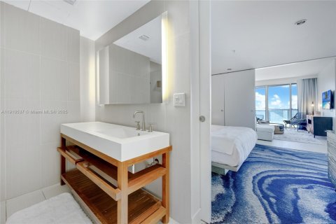 Copropriété à vendre à Fort Lauderdale, Floride: 2 chambres, 123.47 m2 № 2013246 - photo 22