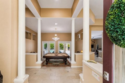 House in Lutz, Florida 4 bedrooms, 407.66 sq.m. № 2228492 - photo 9