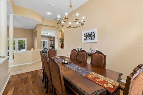 House in Lutz, Florida 4 bedrooms, 407.66 sq.m. № 2228492 - photo 12