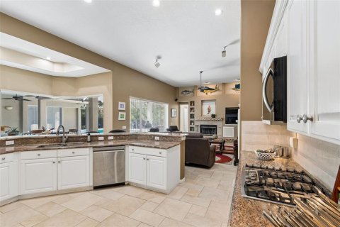 House in Lutz, Florida 4 bedrooms, 407.66 sq.m. № 2228492 - photo 25