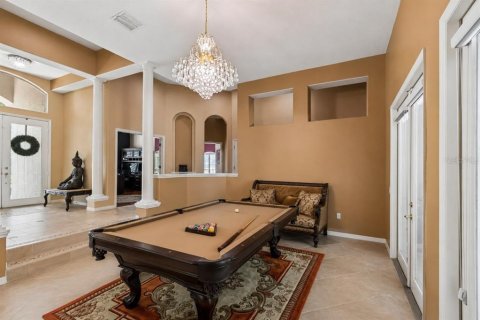 House in Lutz, Florida 4 bedrooms, 407.66 sq.m. № 2228492 - photo 11