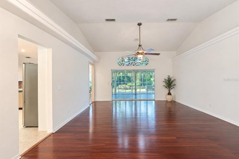 Villa ou maison à vendre à Punta Gorda, Floride: 4 chambres, 215.25 m2 № 2429457 - photo 4