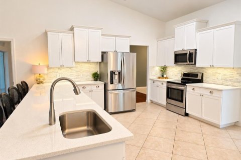 Villa ou maison à vendre à Punta Gorda, Floride: 4 chambres, 215.25 m2 № 2429457 - photo 7