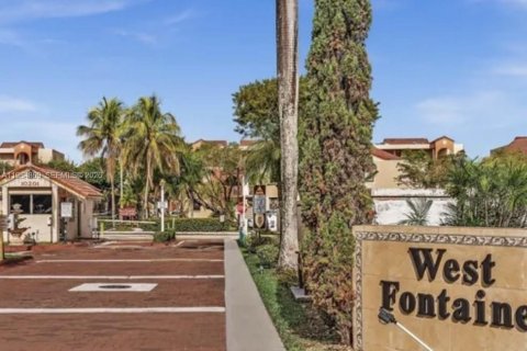 Кондоминиум с 2 спальнями в Майами, Флорида № 2010496