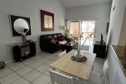 Купить кондоминиум в Майами, Флорида 2 спальни, 92.9м2, № 2010496 - фото 7