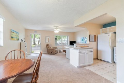 Condominio en venta en New Port Richey, Florida, 1 dormitorio, 72.37 m2 № 1690521 - foto 19