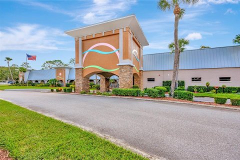 Condominio en venta en New Port Richey, Florida, 1 dormitorio, 72.37 m2 № 1690521 - foto 23