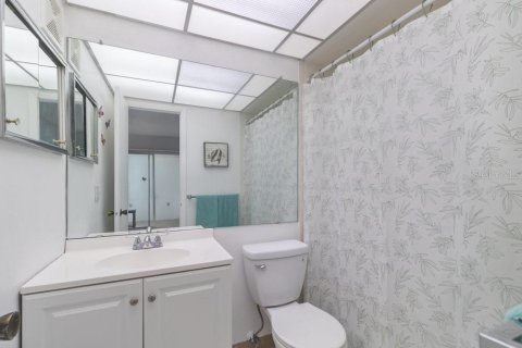 Condominio en venta en New Port Richey, Florida, 1 dormitorio, 72.37 m2 № 1690521 - foto 6