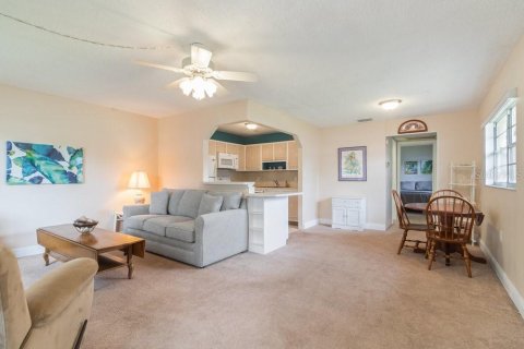 Condominio en venta en New Port Richey, Florida, 1 dormitorio, 72.37 m2 № 1690521 - foto 17