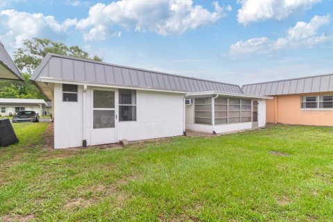 Condominio en venta en New Port Richey, Florida, 1 dormitorio, 72.37 m2 № 1690521 - foto 20