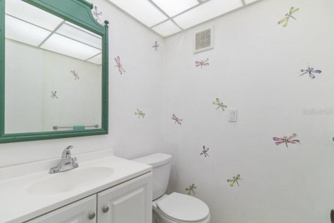 Condominio en venta en New Port Richey, Florida, 1 dormitorio, 72.37 m2 № 1690521 - foto 12