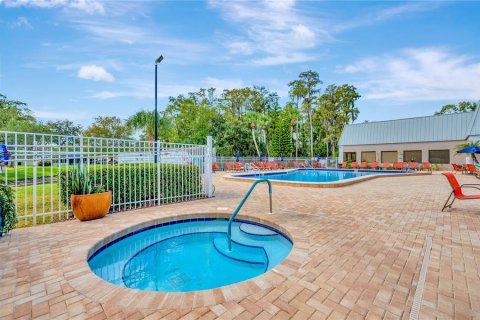 Condominio en venta en New Port Richey, Florida, 1 dormitorio, 72.37 m2 № 1690521 - foto 25