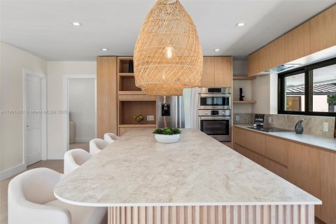 Casa en venta en Pinecrest, Florida, 5 dormitorios, 231.14 m2 № 1953988 - foto 14