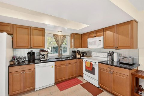 Copropriété à vendre à Largo, Floride: 2 chambres, 118.73 m2 № 2151421 - photo 7