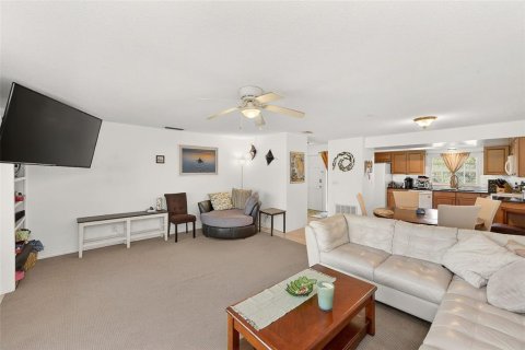 Copropriété à vendre à Largo, Floride: 2 chambres, 118.73 m2 № 2151421 - photo 11