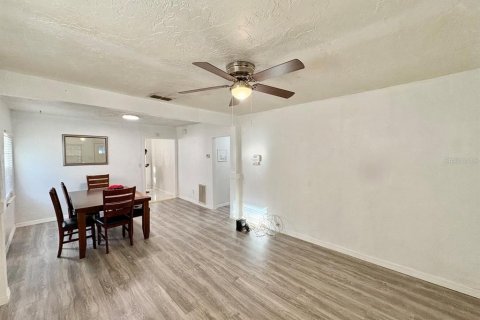 Villa ou maison à louer à Tarpon Springs, Floride: 2 chambres, 72 m2 № 2166012 - photo 6