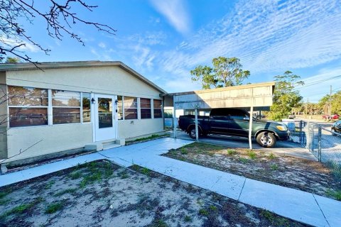 Villa ou maison à louer à Tarpon Springs, Floride: 2 chambres, 72 m2 № 2166012 - photo 3