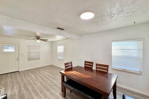 Villa ou maison à louer à Tarpon Springs, Floride: 2 chambres, 72 m2 № 2166012 - photo 8