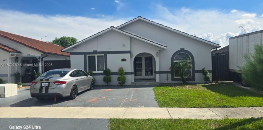 Villa ou maison à Hialeah, Floride 3 chambres, 148.46 m2 № 1921277
