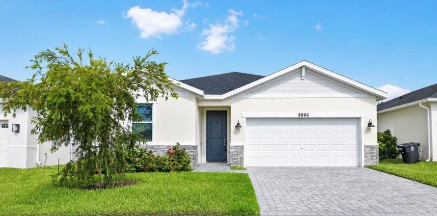 Villa ou maison à Port St. Lucie, Floride 4 chambres, 177.26 m2 № 2300308