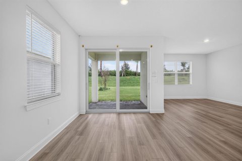 Villa ou maison à vendre à Port St. Lucie, Floride: 4 chambres, 177.26 m2 № 2300308 - photo 5