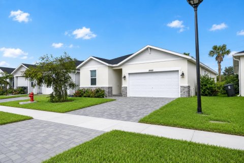 Villa ou maison à vendre à Port St. Lucie, Floride: 4 chambres, 177.26 m2 № 2300308 - photo 2