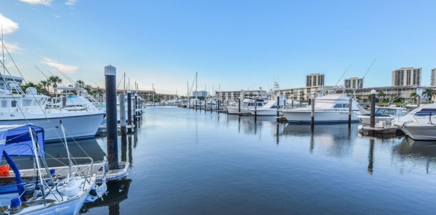 Condominio en North Palm Beach, Florida, 2 dormitorios № 1188699