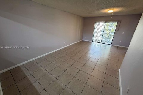 Снять в аренду кондоминиум в Майами, Флорида 2 спальни, 88.81м2, № 2003892 - фото 10