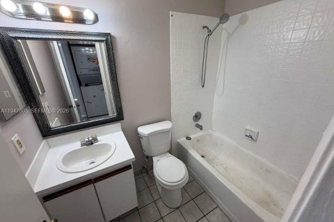 Снять в аренду кондоминиум в Майами, Флорида 2 спальни, 88.81м2, № 2003892 - фото 11