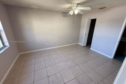 Снять в аренду кондоминиум в Майами, Флорида 2 спальни, 88.81м2, № 2003892 - фото 13