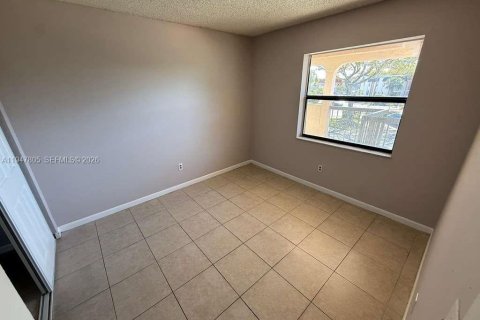 Снять в аренду кондоминиум в Майами, Флорида 2 спальни, 88.81м2, № 2003892 - фото 12