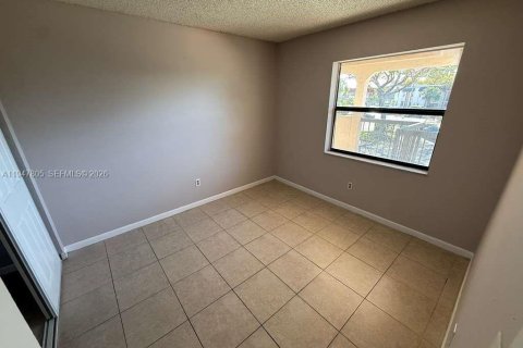 Снять в аренду кондоминиум в Майами, Флорида 2 спальни, 88.81м2, № 2003892 - фото 7