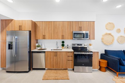 Studio à Pompano Beach, Floride № 2087331