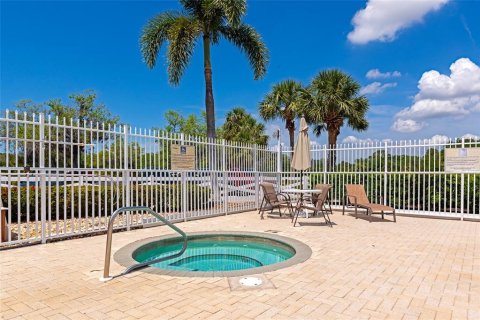 House in Bradenton, Florida 4 bedrooms, 236.34 sq.m. № 1614540 - photo 28