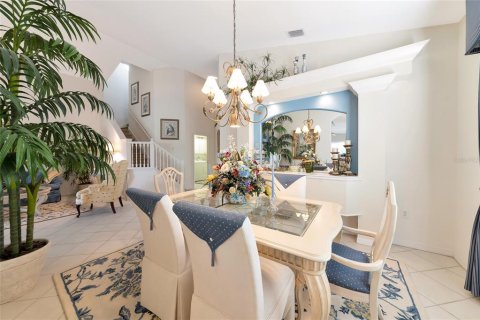 House in Bradenton, Florida 4 bedrooms, 236.34 sq.m. № 1614540 - photo 4