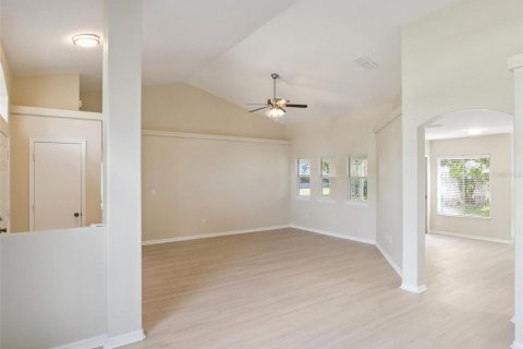 Villa ou maison à vendre à Clermont, Floride: 5 chambres, 242.75 m2 № 2147750 - photo 9