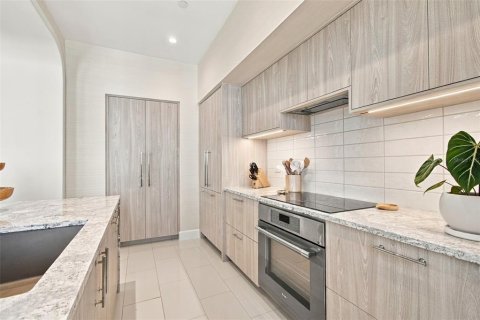Copropriété à vendre à Saint Petersburg, Floride: 3 chambres, 200.3 m2 № 2403298 - photo 17