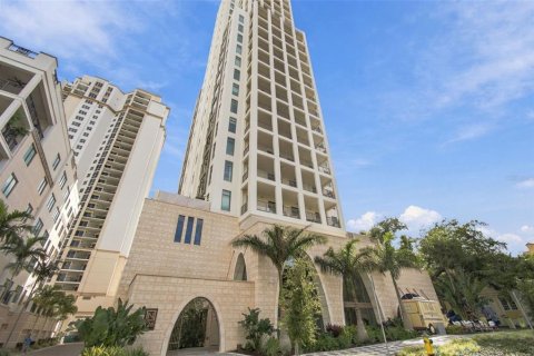 Copropriété à vendre à Saint Petersburg, Floride: 3 chambres, 200.3 m2 № 2403298 - photo 4