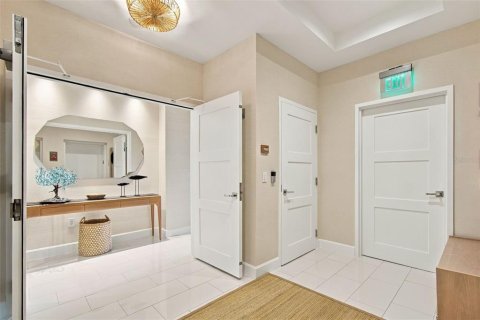 Copropriété à vendre à Saint Petersburg, Floride: 3 chambres, 200.3 m2 № 2403298 - photo 8