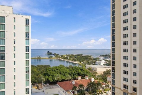 Copropriété à vendre à Saint Petersburg, Floride: 3 chambres, 200.3 m2 № 2403298 - photo 28
