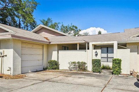 Casa en Tarpon Springs, Florida 3 dormitorios, 139.35 m2 № 2107883