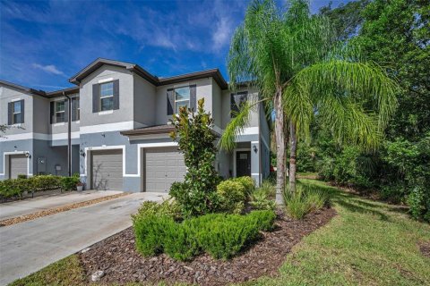 Touwnhouse à vendre à Holiday, Floride: 2 chambres, 143.16 m2 № 1903766 - photo 1