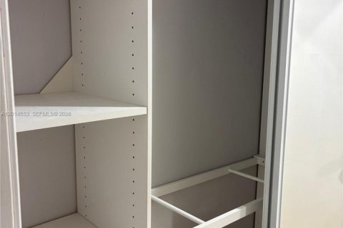Copropriété à louer à Aventura, Floride: 1 chambre, 36.23 m2 № 2076287 - photo 17