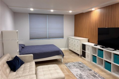 Copropriété à louer à Aventura, Floride: 1 chambre, 36.23 m2 № 2076287 - photo 2