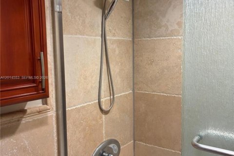 Copropriété à louer à Aventura, Floride: 1 chambre, 36.23 m2 № 2076287 - photo 7