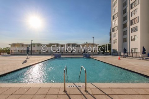 Copropriété à louer à Aventura, Floride: 1 chambre, 36.23 m2 № 2076287 - photo 26