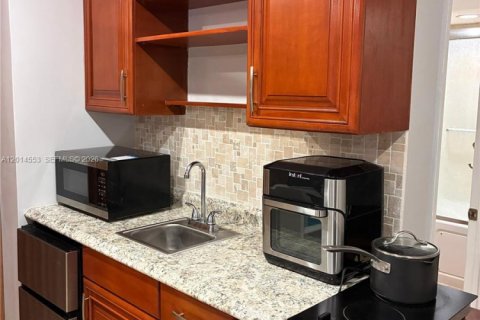 Copropriété à louer à Aventura, Floride: 1 chambre, 36.23 m2 № 2076287 - photo 6