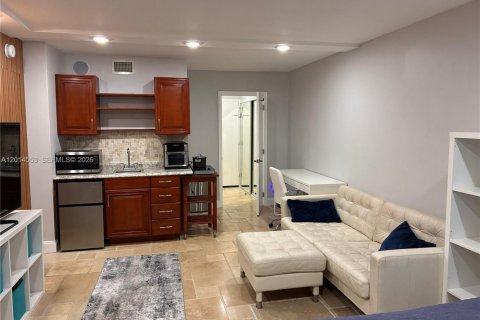 Copropriété à louer à Aventura, Floride: 1 chambre, 36.23 m2 № 2076287 - photo 4
