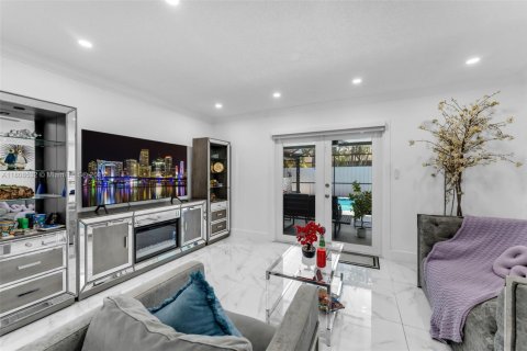 House in Palmetto Bay, Florida 3 bedrooms, 190.17 sq.m. № 1747857 - photo 7
